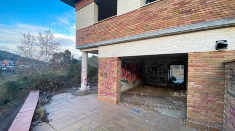 Foto 2 de Casa adosada en venda a Carrer Geofred Tassio, Torrelles de Llobregat, Barcelona