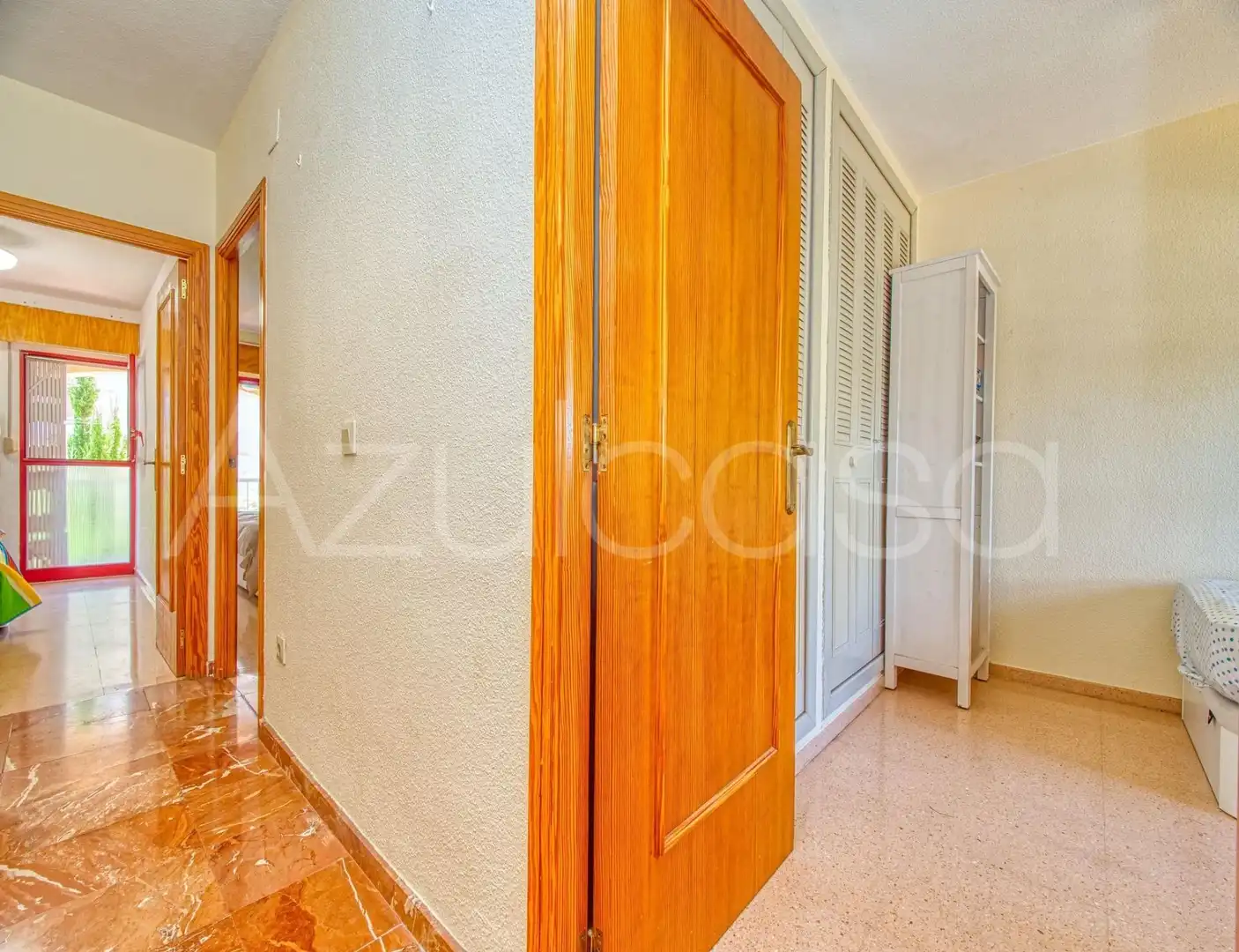 Maisonette zum Verkauf in El Campello mit Klimaanlage, Abstellraum und Gemeinschaftspool