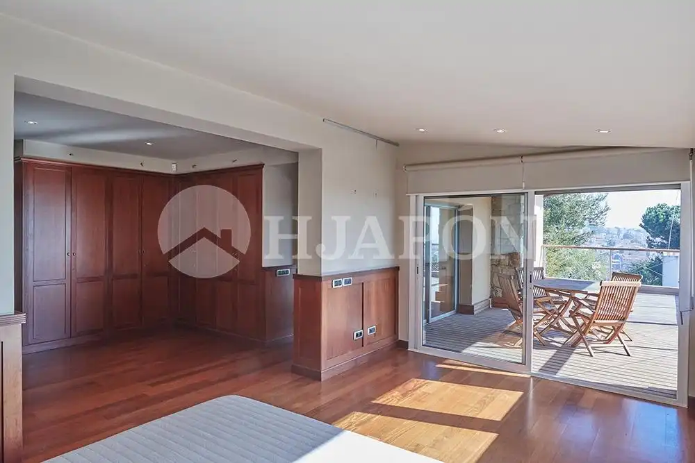 Habitación de Casa o chalet en venta en Alella con Aire acondicionado, Calefacción y Jardín privado