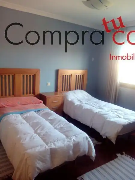 Dormitori de Casa o xalet en venda en Palazuelos de Eresma amb Calefacció, Jardí privat i Parquet