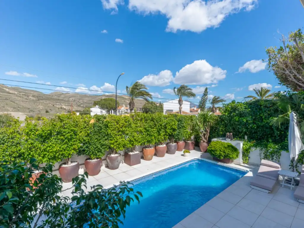 Swimming pool of Houses for sale in El Campello  with Air Conditioner, Private garden and Terrace