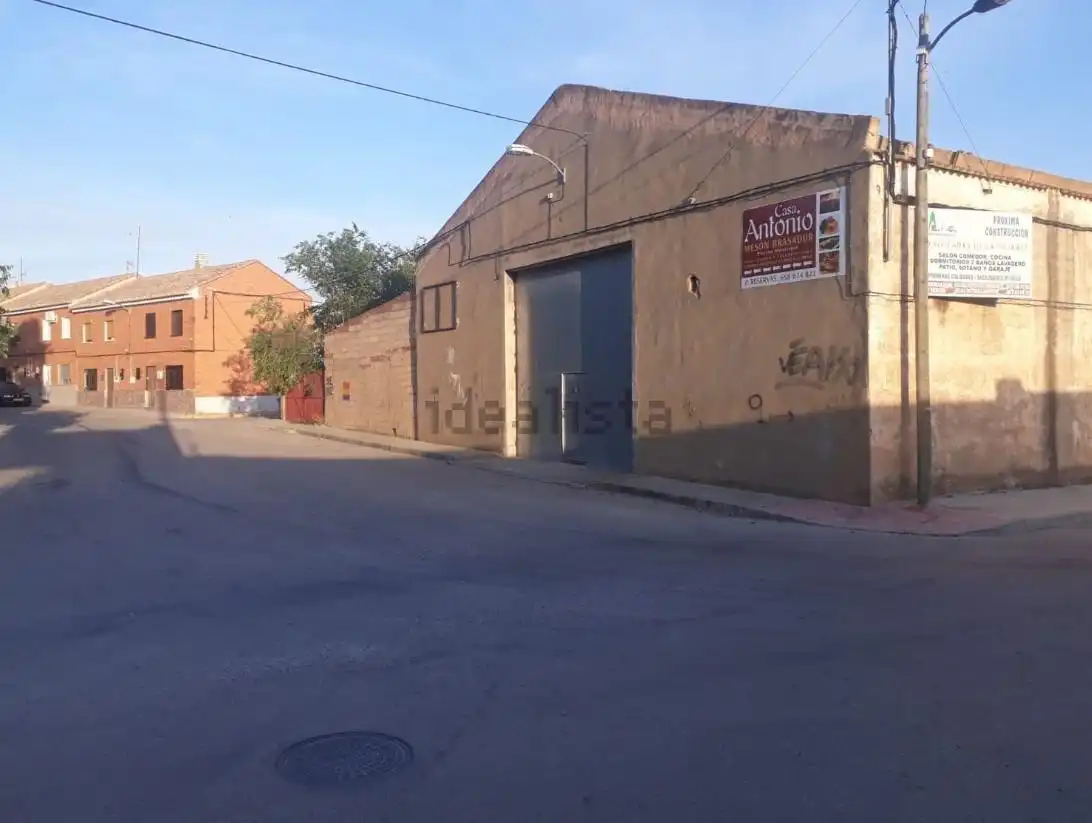 Vista exterior de Nave industrial en venta en Tobarra