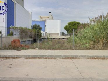 Terreny residencial en venda a Avenida Mar 86