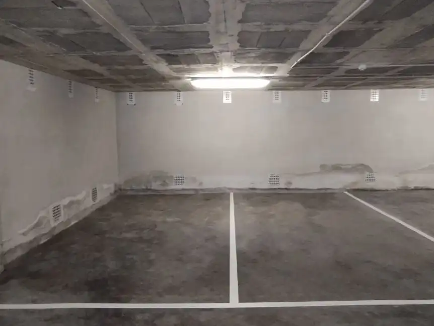 Parkplatz von Garage zur Miete in Manresa