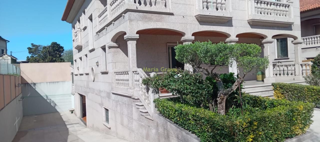 Exterior view of House or chalet for sale in Vigo   with Heating, Private garden and Parquet flooring