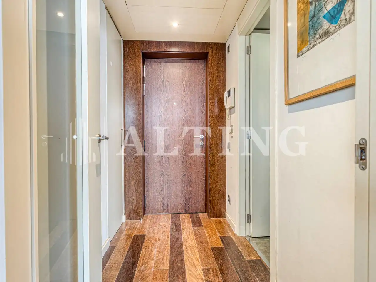 Flat for sale in  Barcelona Capital  with Air Conditioner, Parquet flooring and Terrace