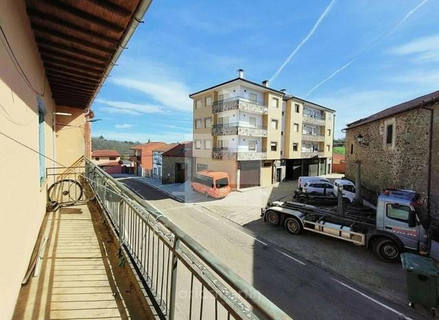 Piso en Venta en Principe de Asturias, 13 en Linares de Riofrío
