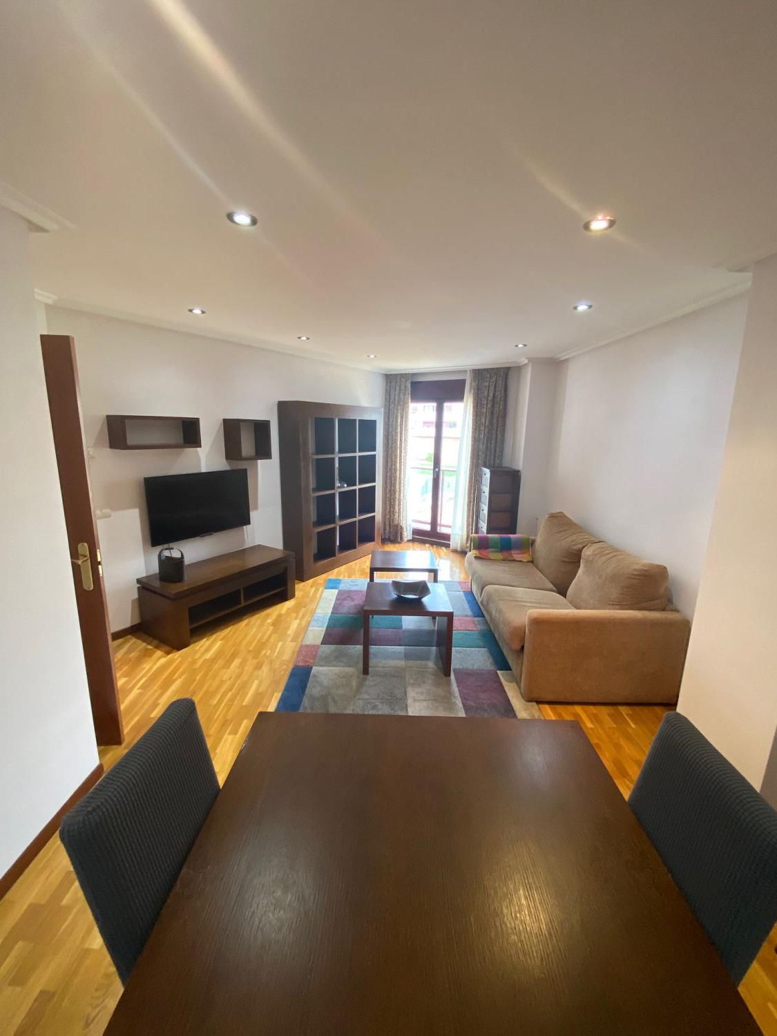 Living room of Flat to rent in Oviedo   with Heating