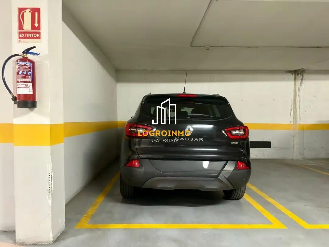 Parking of Flat for rent in  Logroño  with Heating and Storage room