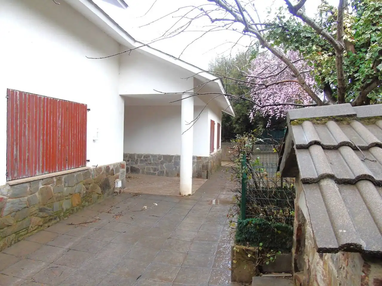 Detached house with garden for sale in Seva