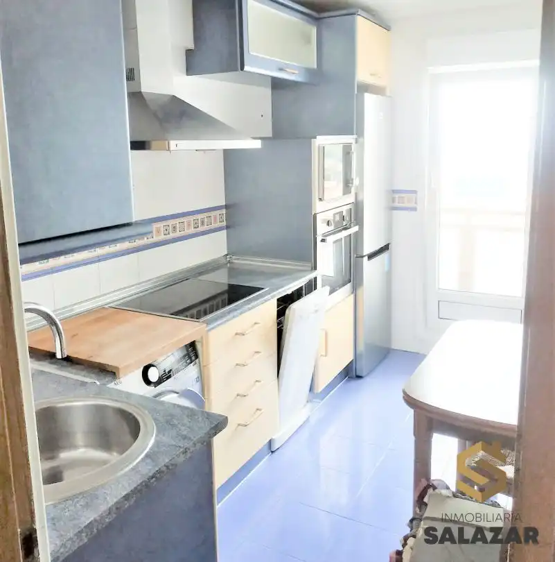 Cocina de Piso de alquiler en Bilbao  con Calefacción, Terraza y Balcón