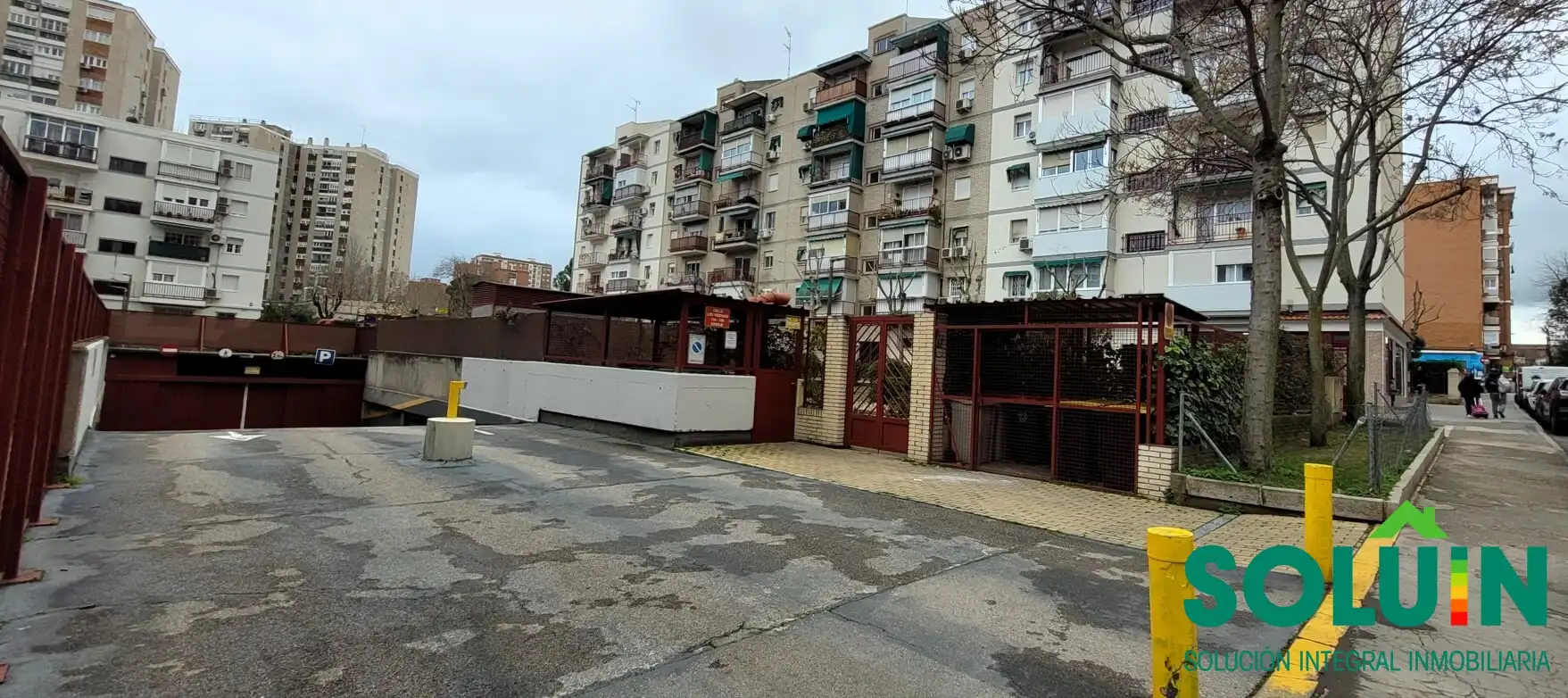 Aparcament de Garatge en venda en Madrid