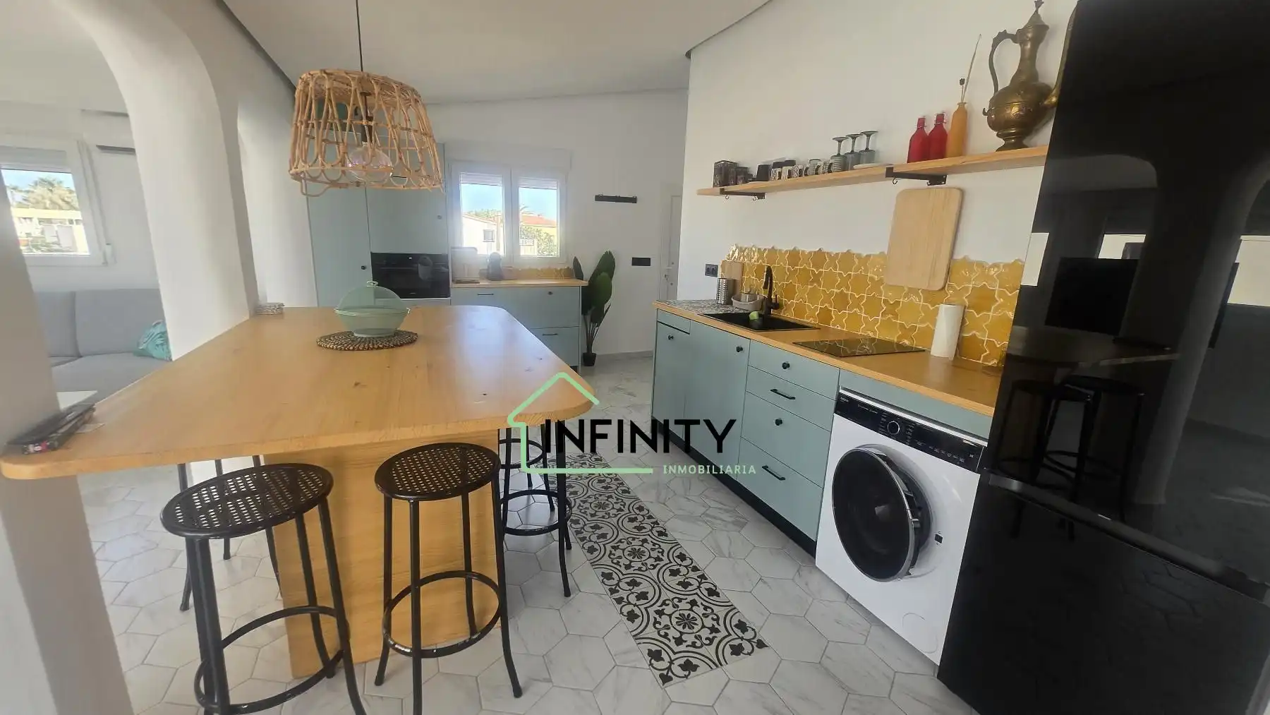Houses for sale in Oliva Playa