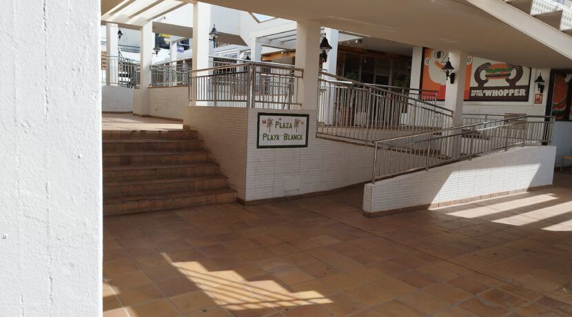 Local en venta en Avenida de Papagayo, 20, Playa Blanca