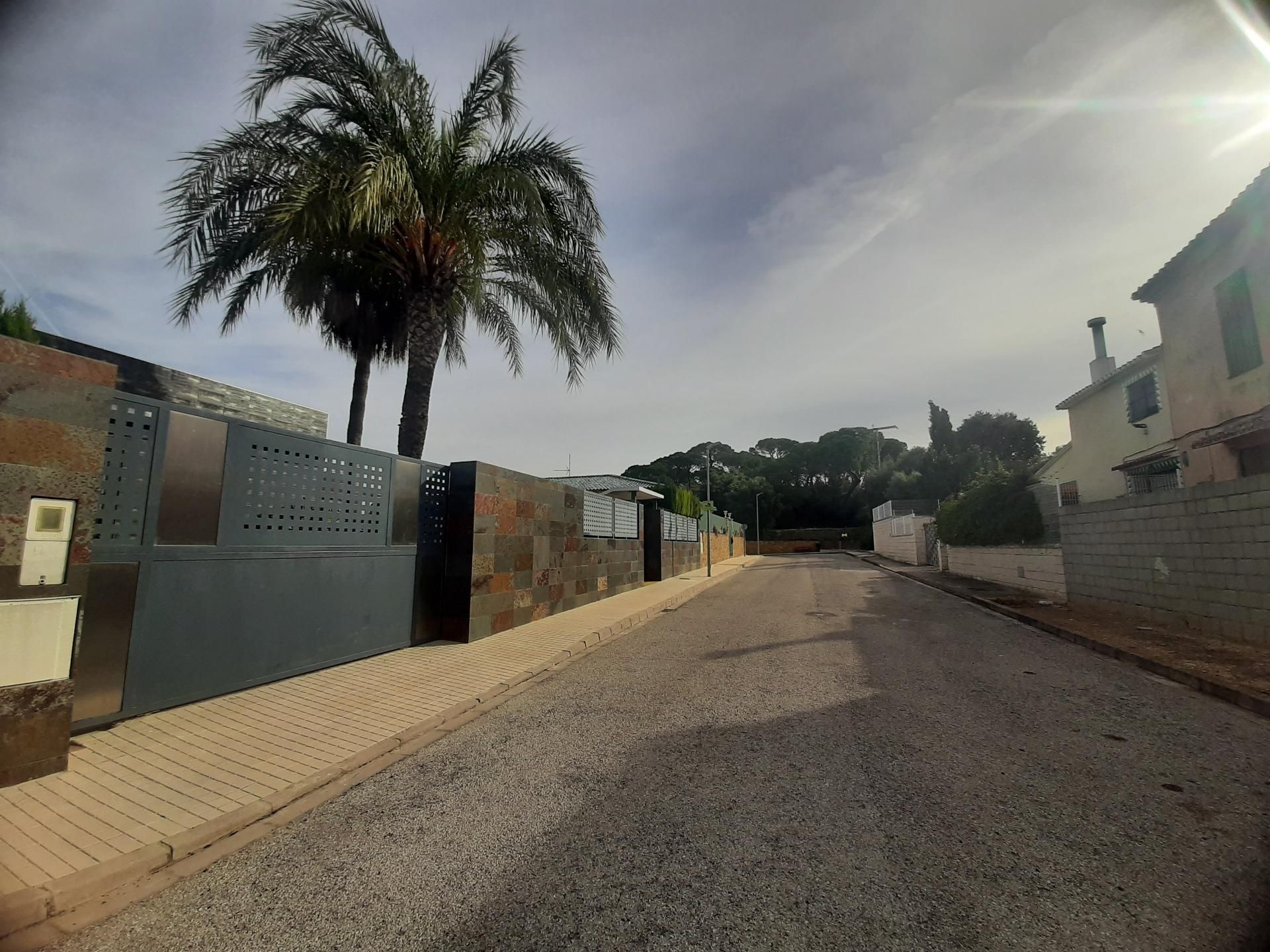 Vista exterior de Residencial en venda en Benicull de Xúquer