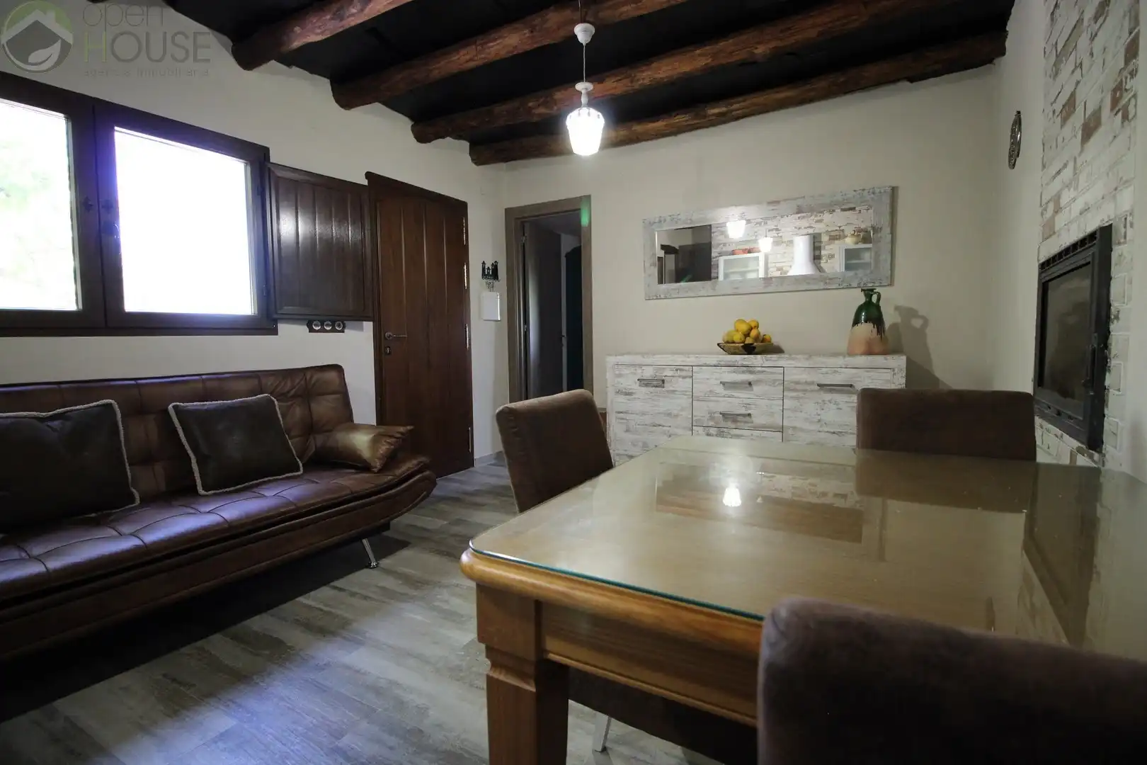Sala d'estar de Finca rústica en venda en La Taha amb Terrassa i Moblat