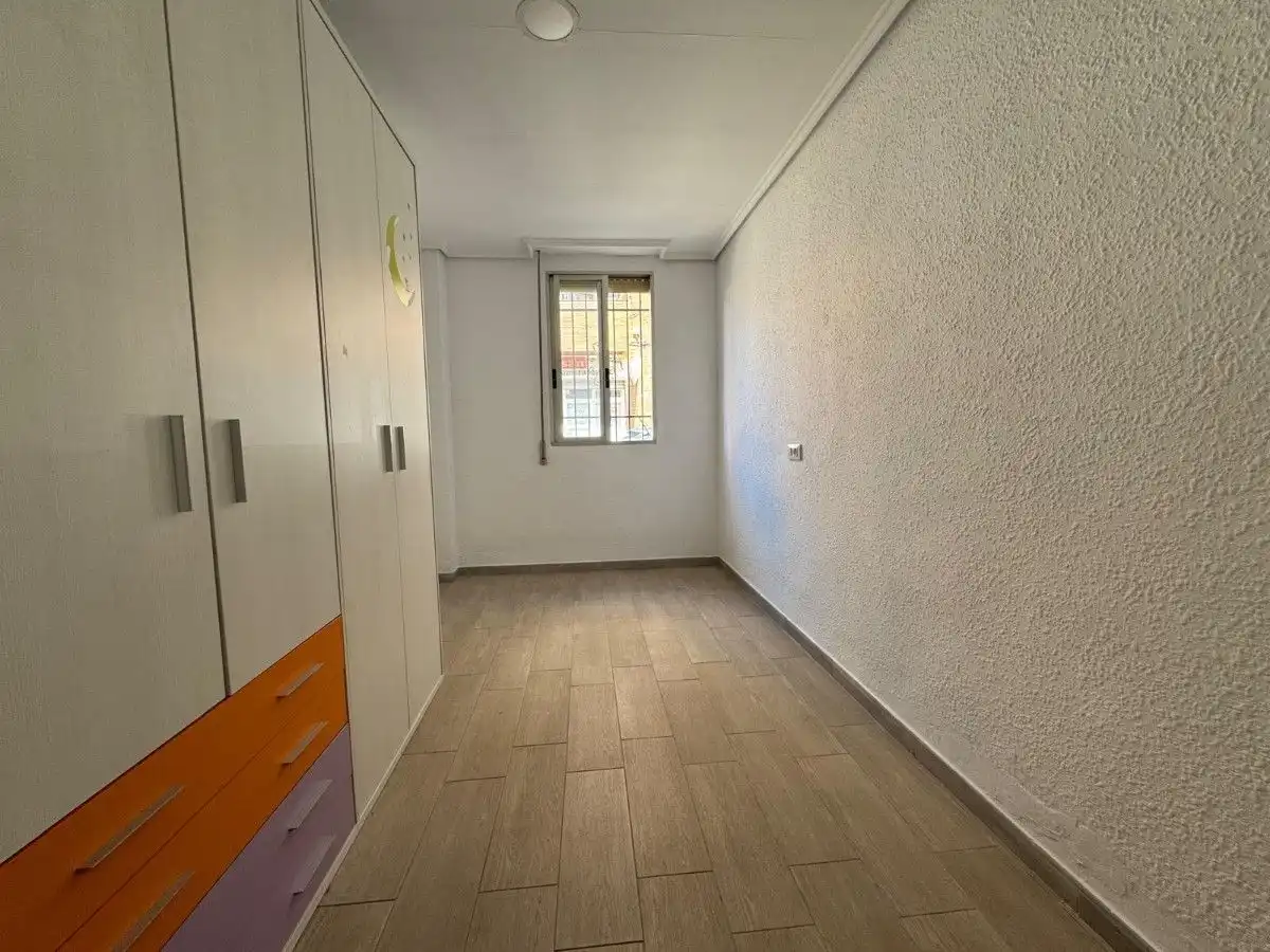Dormitori de Casa o xalet en venda en Aldaia amb Terrassa