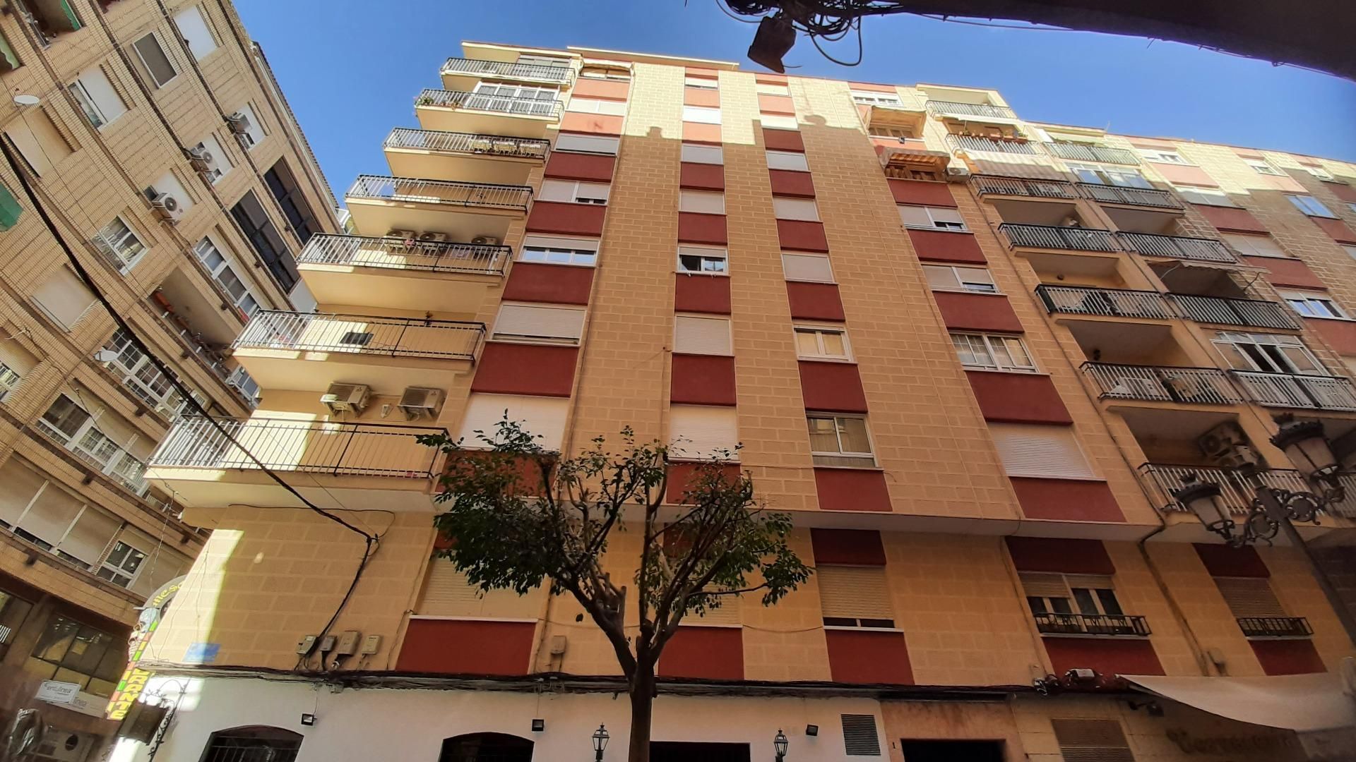 Vista exterior de Pis en venda en Orihuela