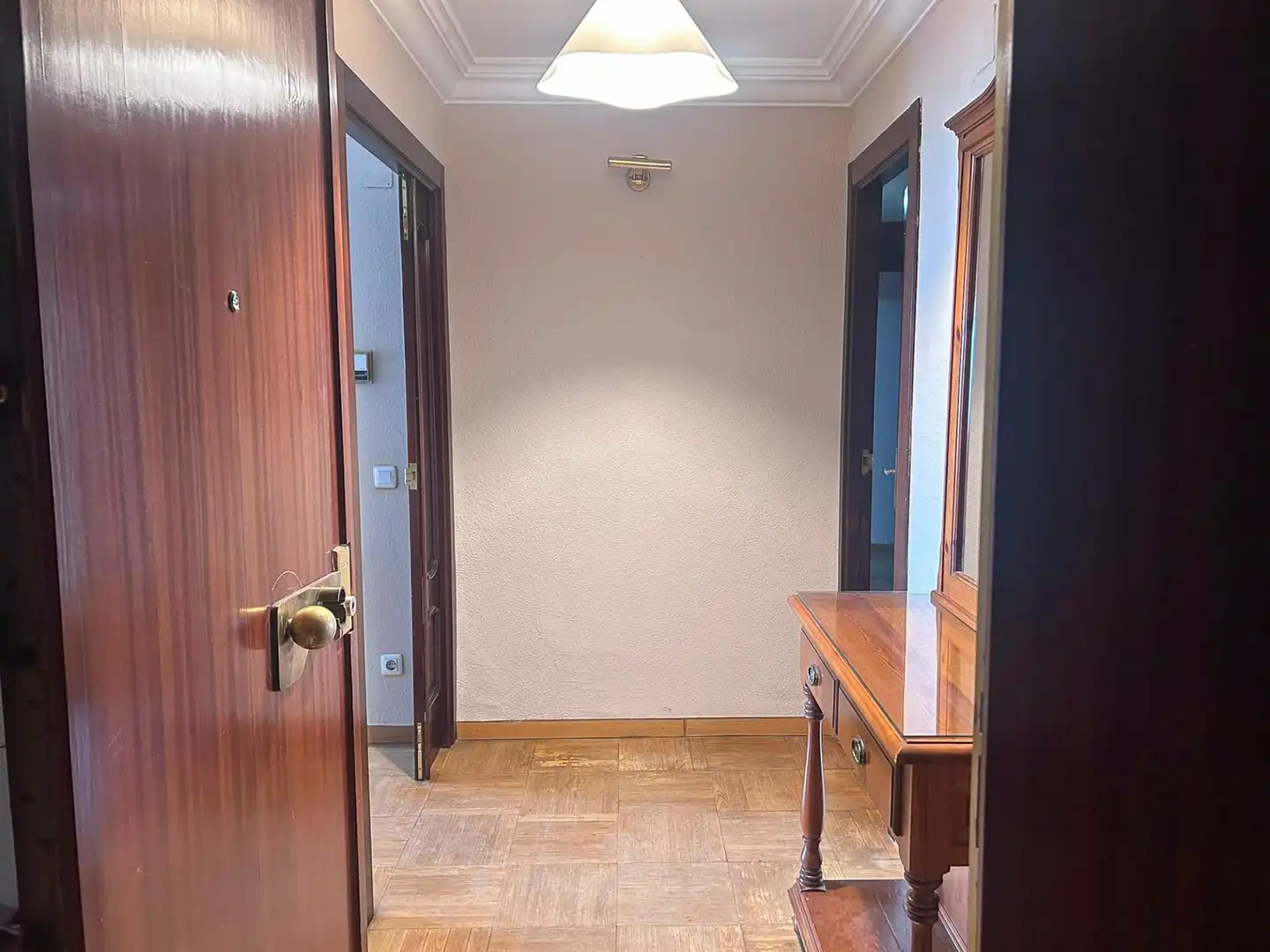 Wohnung zur Miete in Sevilla mit Klimaanlage, Terrasse und Möbliert