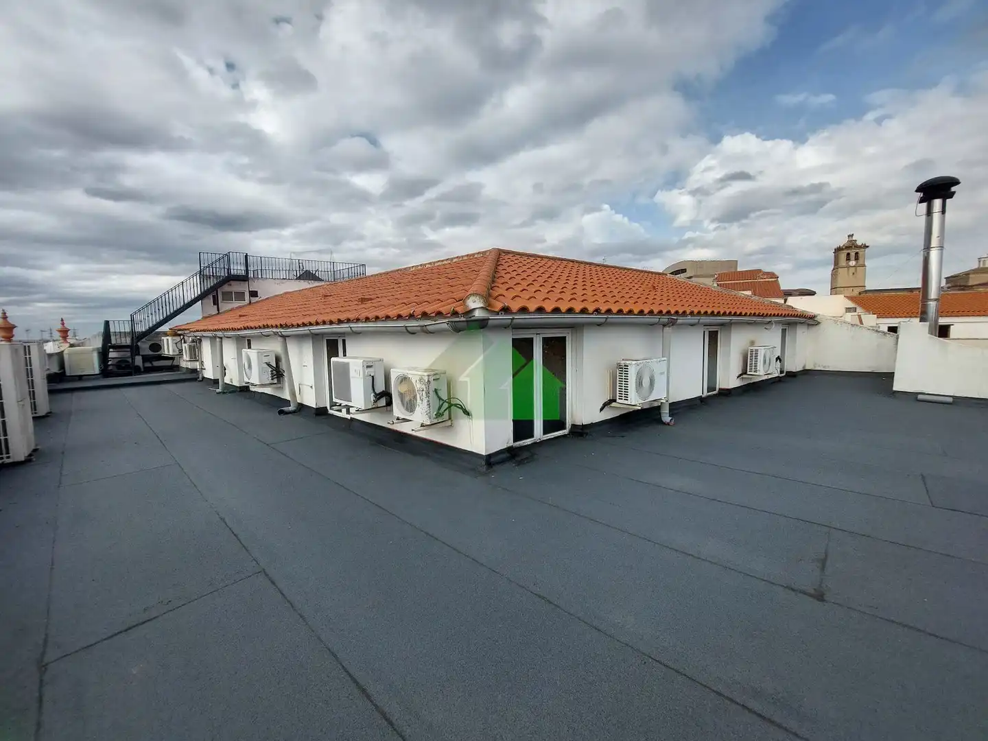 Vista exterior de Local de alquiler en Montijo