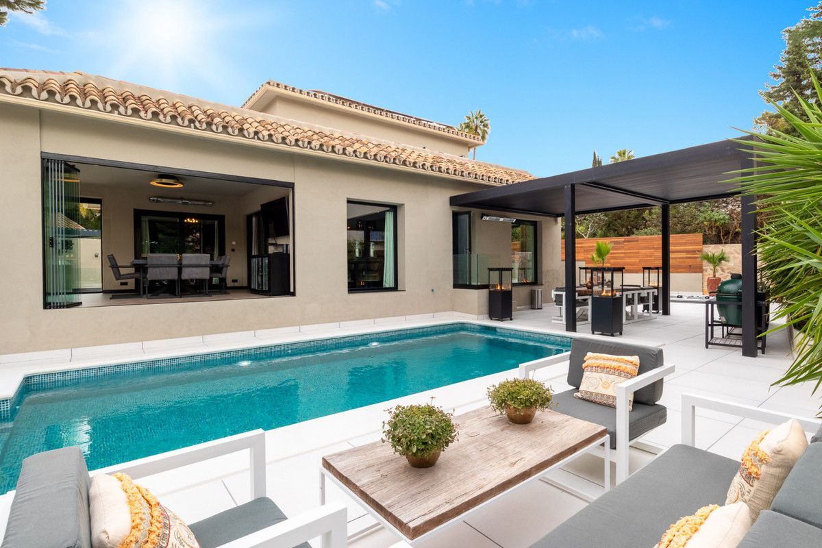 Terrassa de Casa o xalet en venda en Marbella amb Aire condicionat, Jardí privat i Parquet