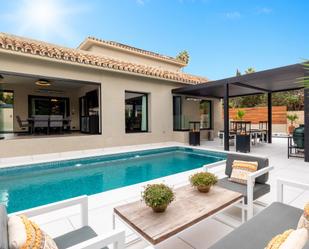 Terrassa de Casa o xalet en venda en Marbella amb Aire condicionat, Jardí privat i Parquet