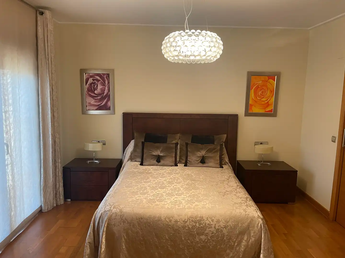 Dormitori de Casa o xalet en venda en Orihuela amb Aire condicionat, Jardí privat i Parquet