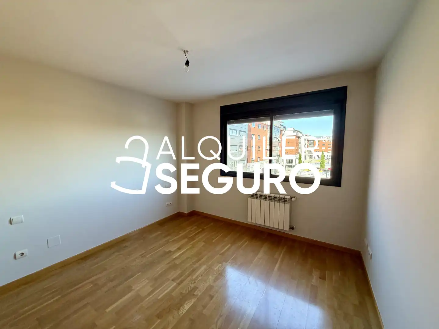Bedroom of Flat for rent in Valdemoro  with Air Conditioner, Heating and Storage room