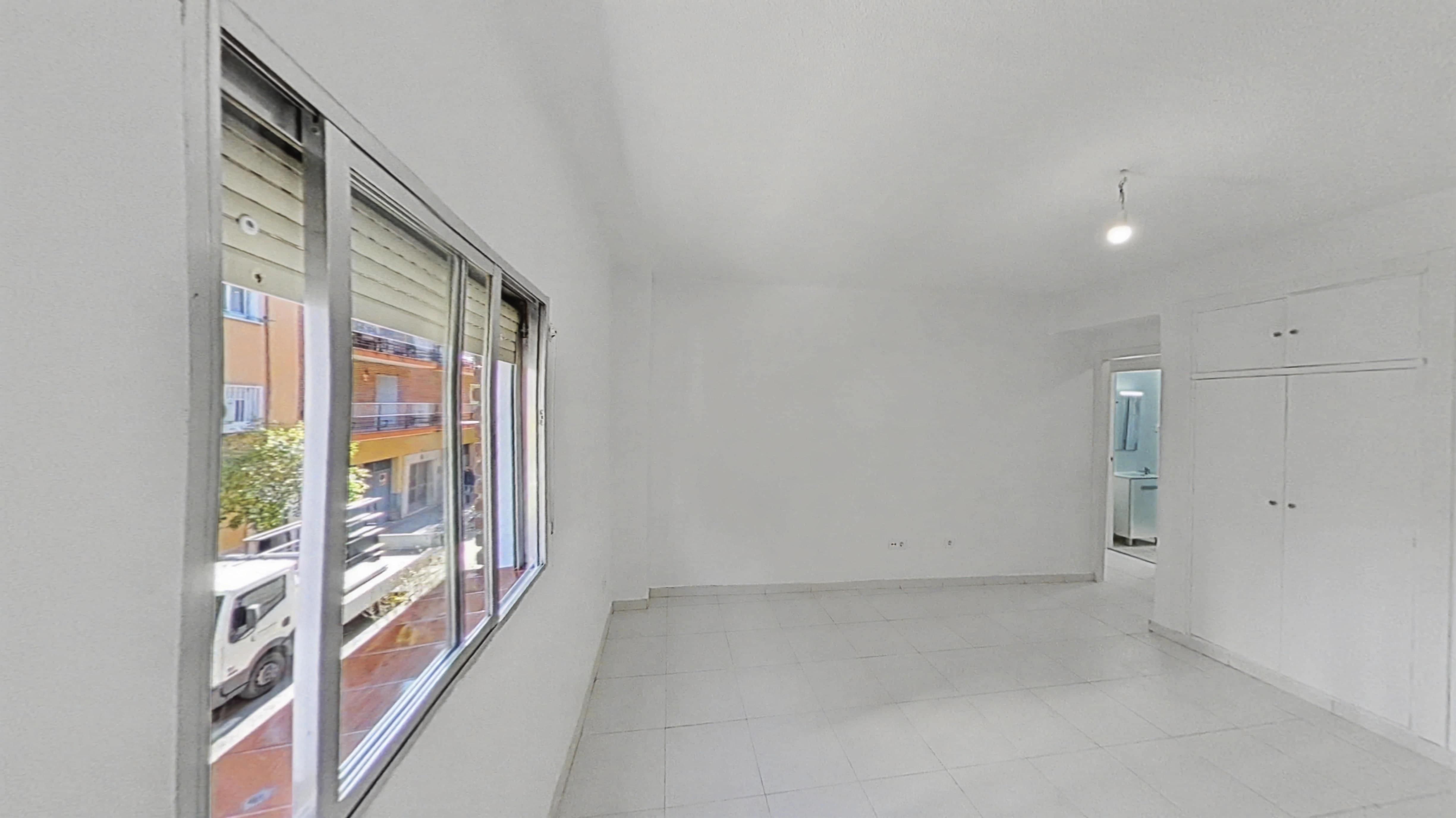 Pis de lloguer en  Madrid Capital amb Forn i Es permeten mascotes