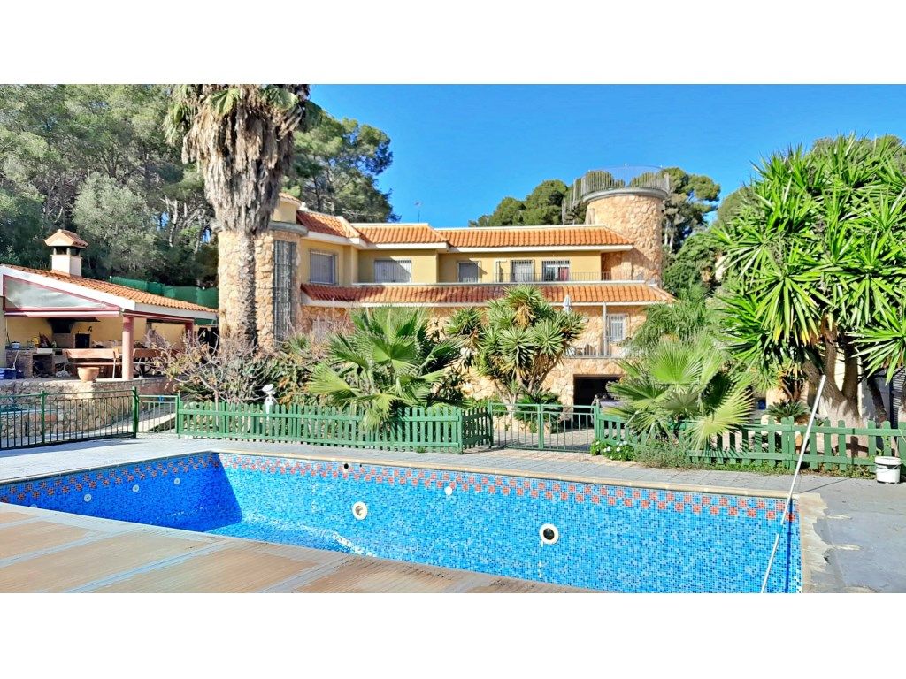 Swimming pool of House or chalet for sale in  Tarragona Capital  with Air Conditioner, Heating and Private garden