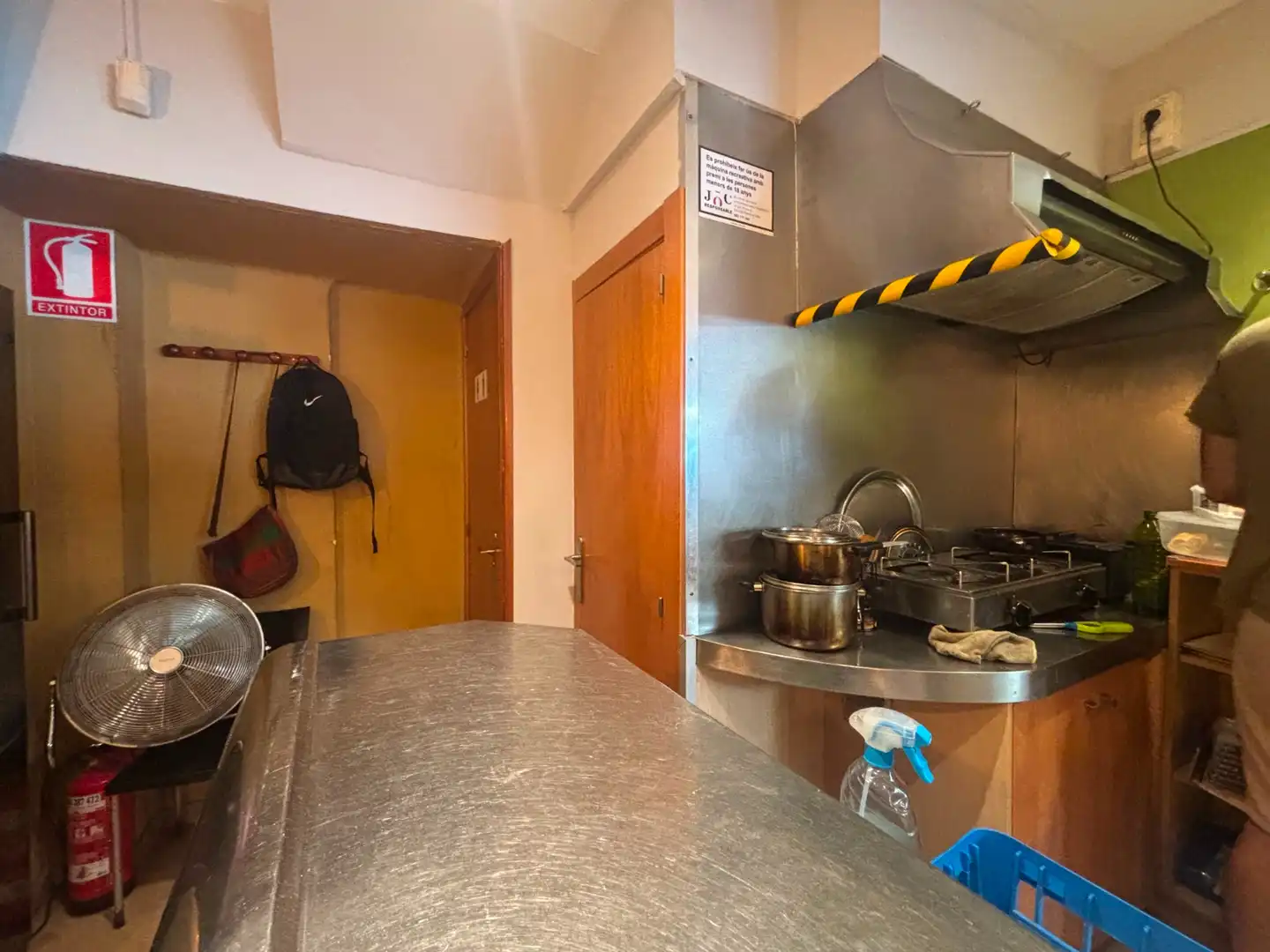 Cocina de Local en traspaso en Barcelona con Aire acondicionado, Calefacción y Terraza