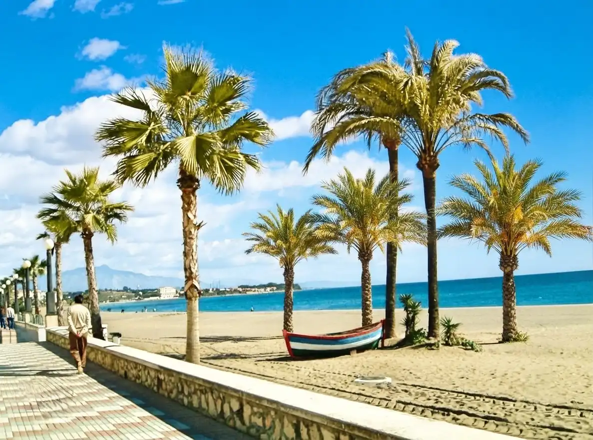 Vista exterior de Pis en venda en Estepona amb Terrassa, Moblat i Forn