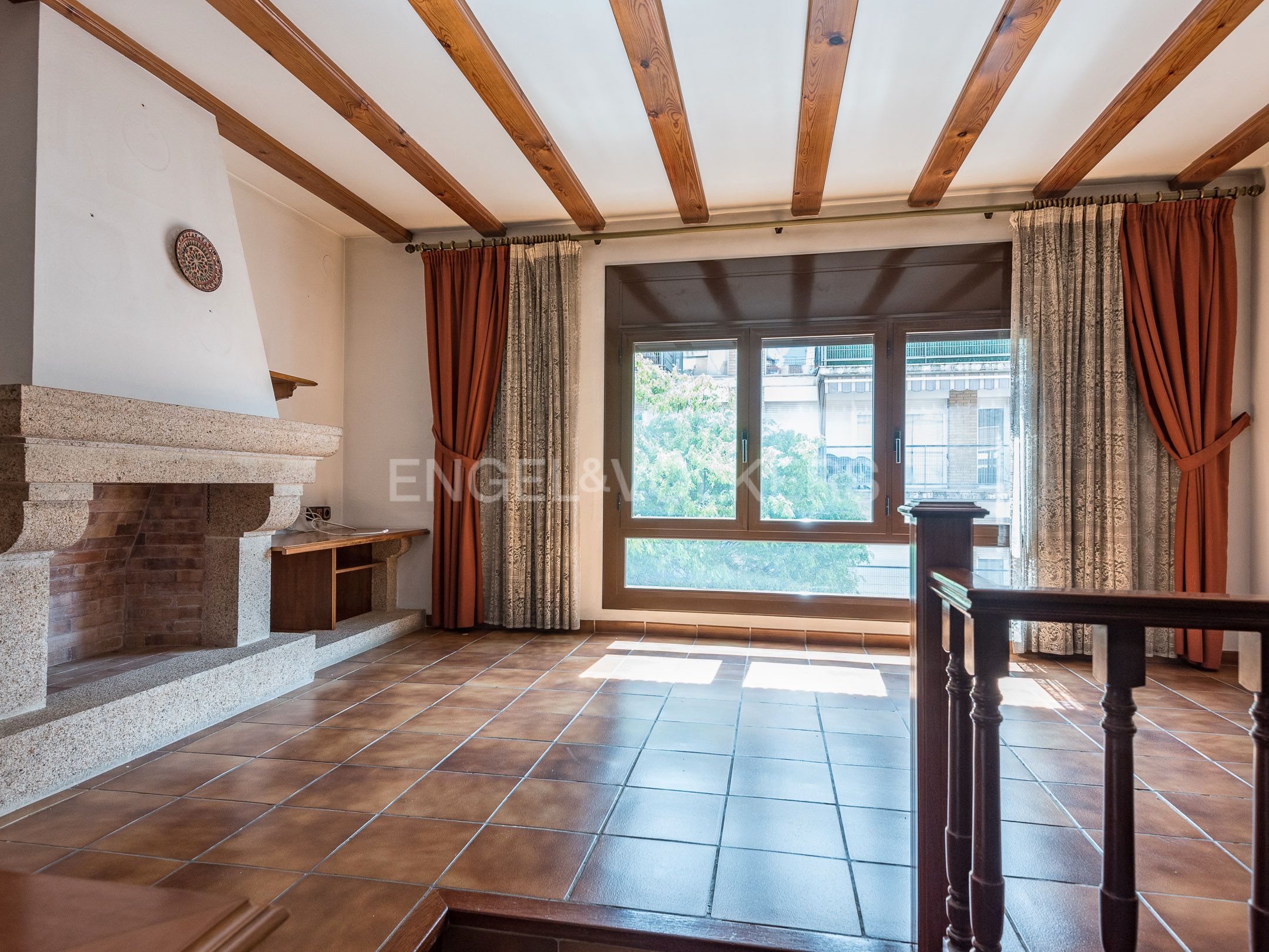 Sala d'estar de Casa o xalet en venda en Caldes de Montbui amb Calefacció i Parquet