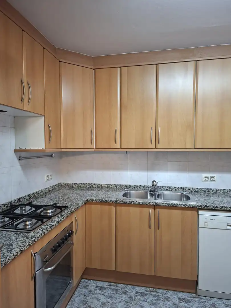 Wohnung zur Miete in Sant Narcís