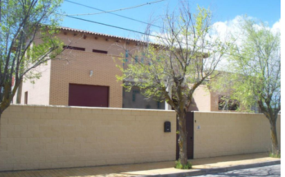 Vista exterior de Casa o xalet en venda en La Muela