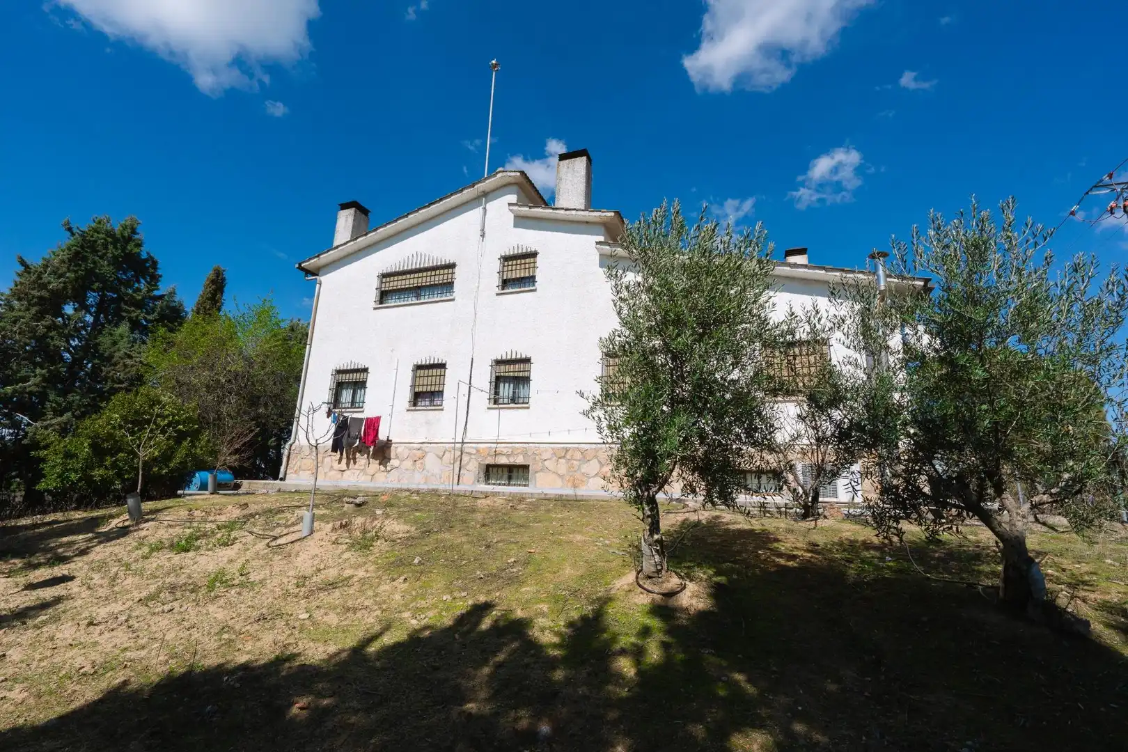 Vista exterior de Finca rústica en venda en Carranque amb Aire condicionat, Calefacció i Jardí privat