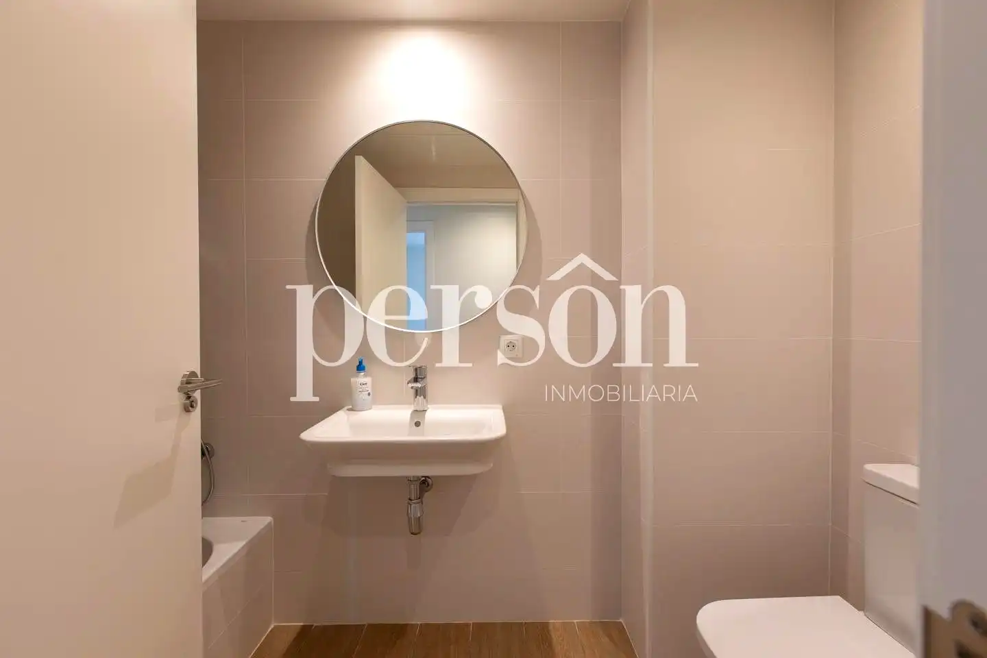 Baño de Piso de alquiler en Dénia con Aire acondicionado, Terraza y Trastero