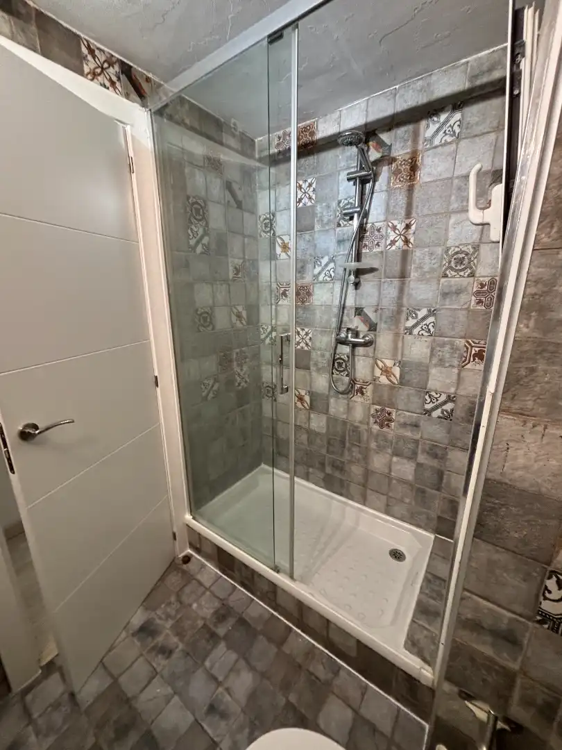 Bathroom of Apartments for rent in Castelldefels  with Heating and Terrace