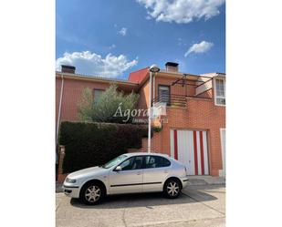 Casa adosada en venda a Palomar, Aldeamayor de San Martín