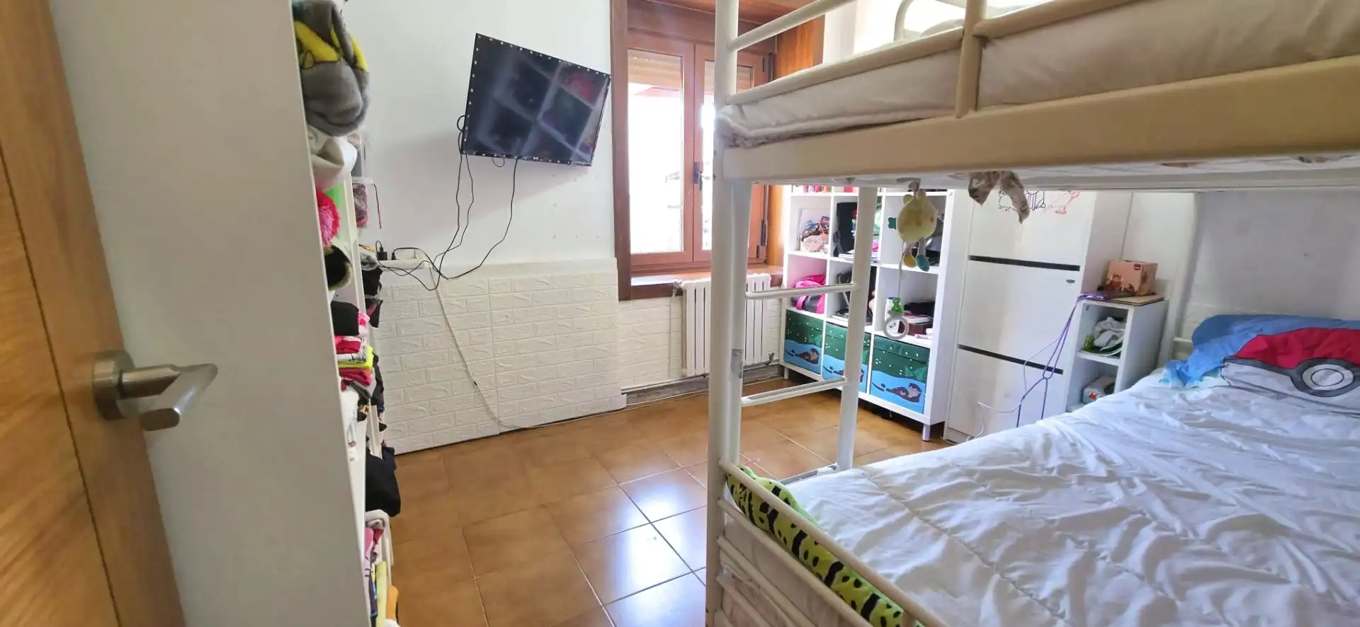 Einfamilien-Reihenhaus zum Verkauf in Aldea Santa María, Neda