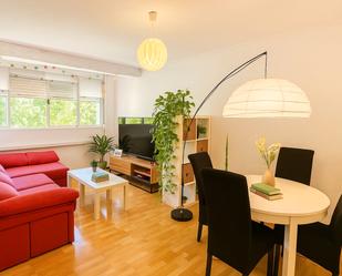 Living room of Flat for sale in Mejorada del Campo  with Air Conditioner, Heating and Private garden