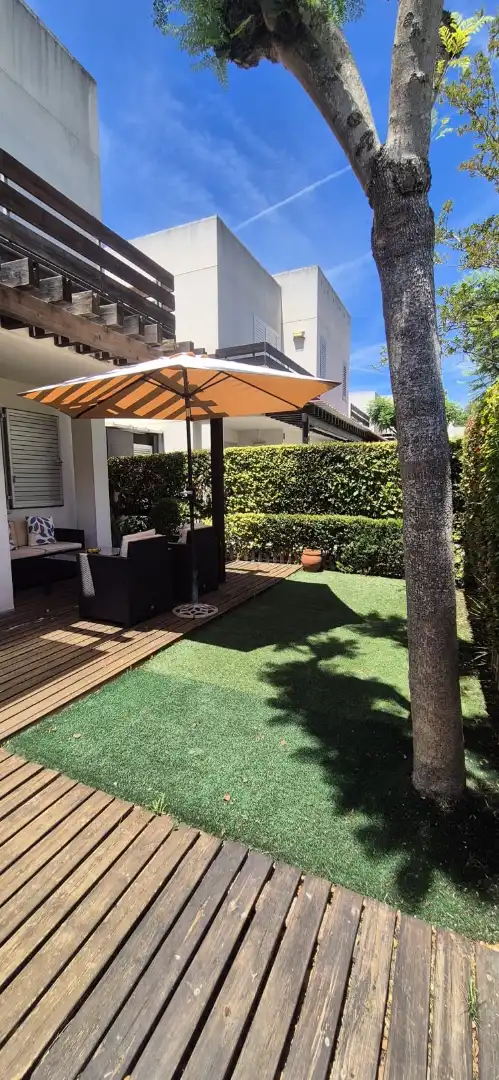 Terrasse von Einfamilien-Reihenhaus zum Verkauf in Mont-roig del Camp mit Klimaanlage, Privatgarten und Terrasse
