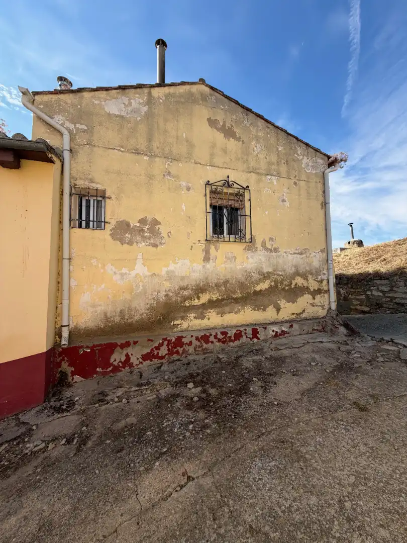 Vista exterior de Finca rústica en venta en Dueñas con Calefacción, Trastero y Amueblado