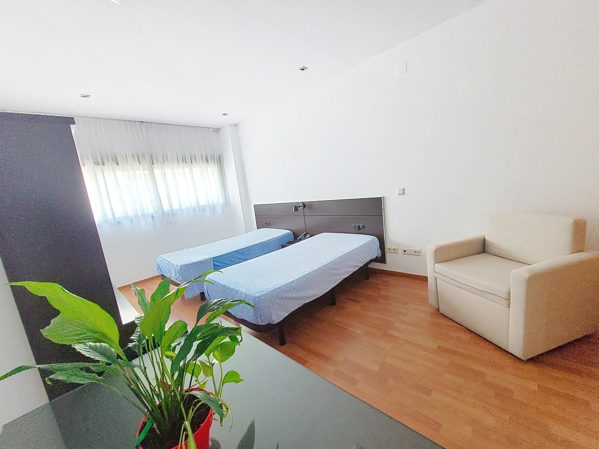 Bedroom of Study for sale in Bormujos  with Air Conditioner