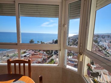 Appartement compact avec piscine à vendre à Avenida América 89