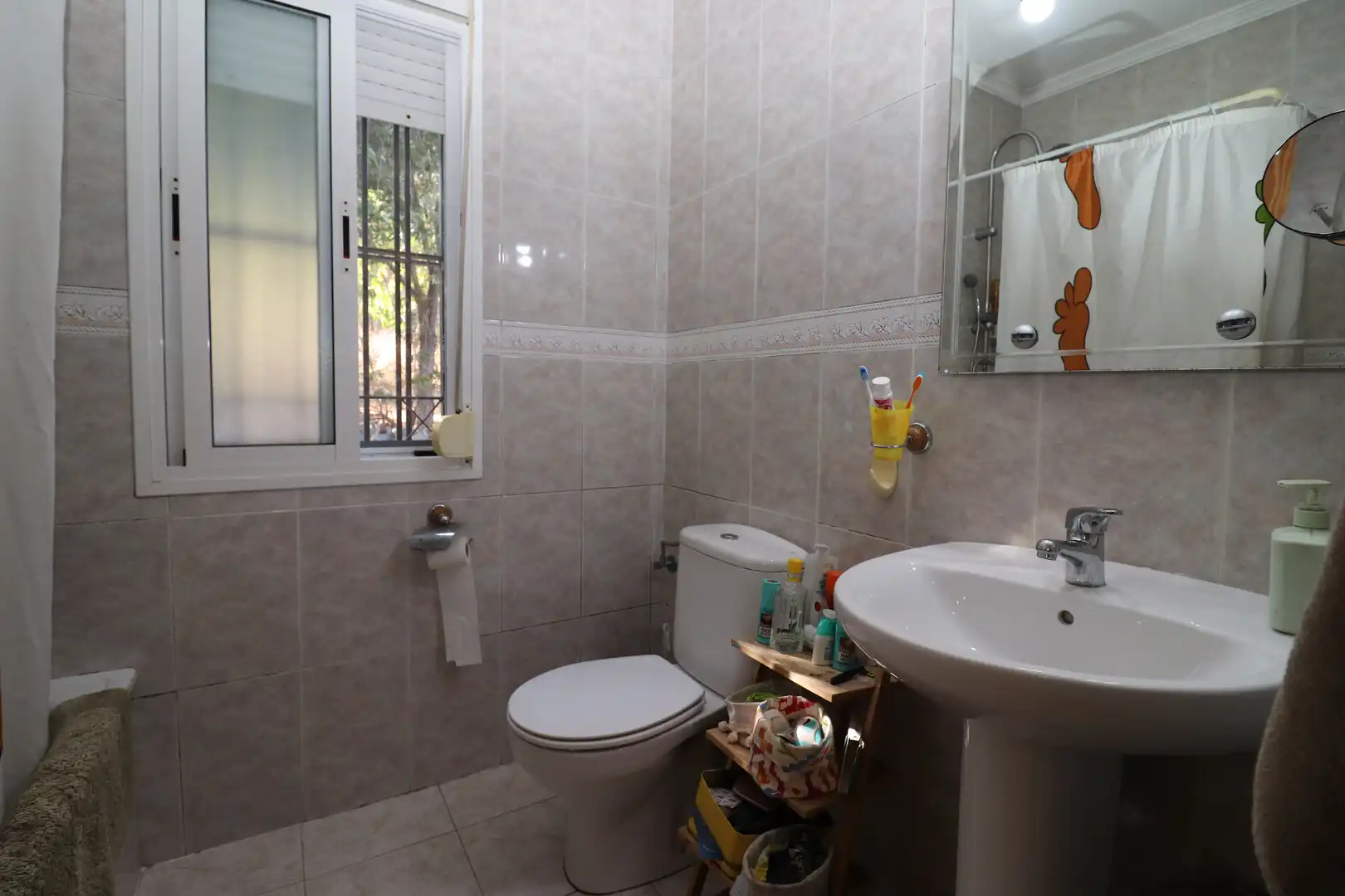 Bany de Finca rústica en venda en Aljaraque amb Jardí privat, Piscina i Moblat