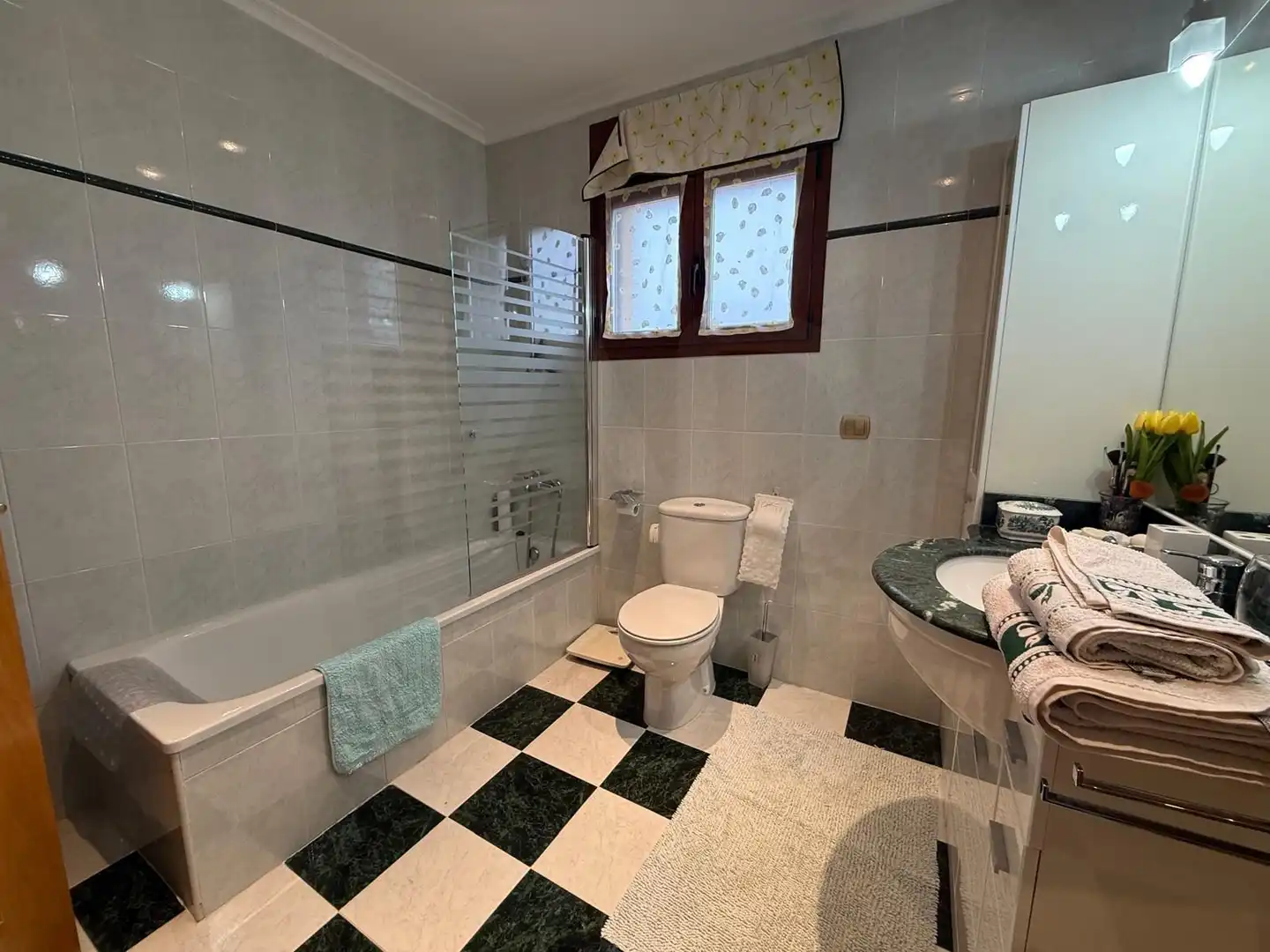 Bany de Casa o xalet en venda en Santovenia de la Valdoncina amb Calefacció i Terrassa