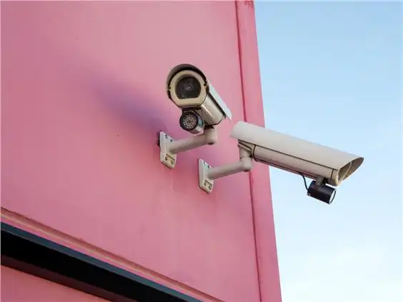 Vista exterior de Traster de lloguer en Zaragoza amb Alarma