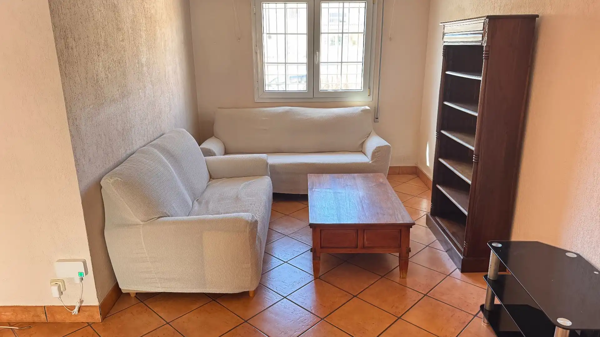 Sala d'estar de Casa adosada en venda en Roquetas de Mar amb Aire condicionat, Terrassa i Traster