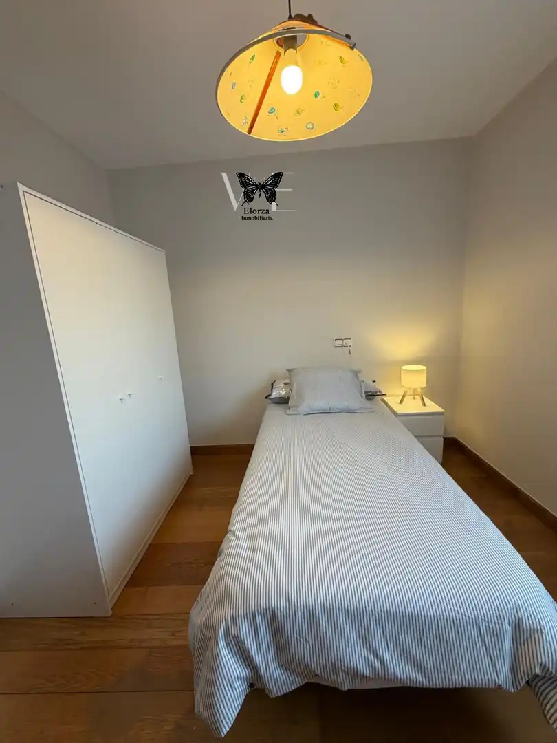 Piso de alquiler en Milán - Pumarín